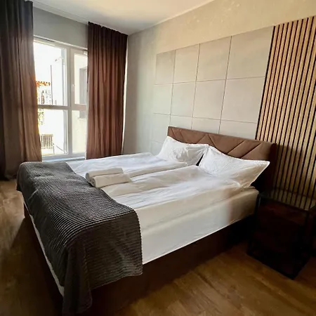 Intelliparts Q * Breslavia